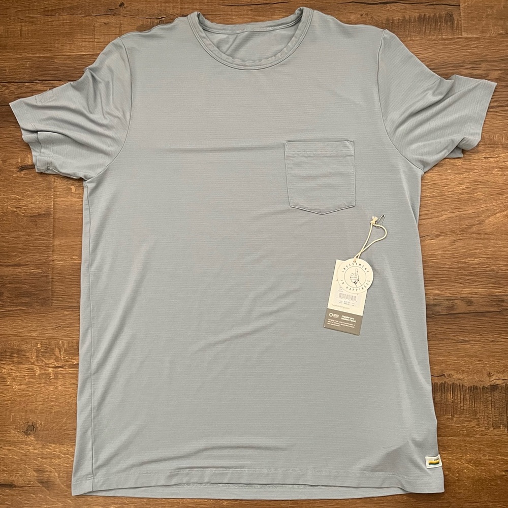 Vuori - Linear Tech Tee - Light Cloud - Striped - Medium